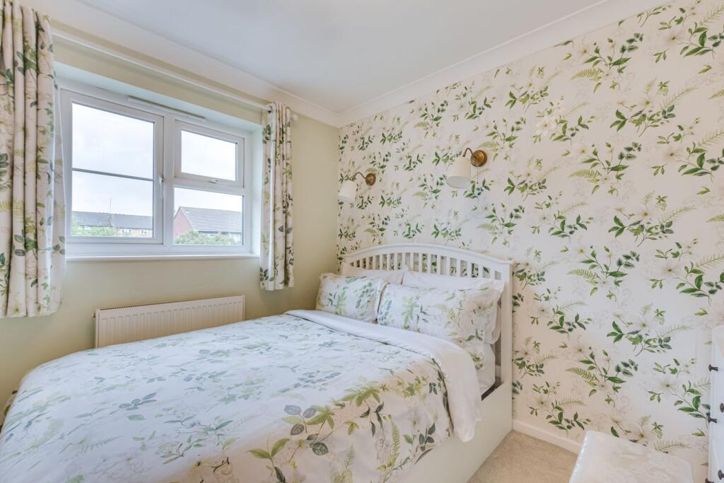 Apartment in London, Falconwood - More