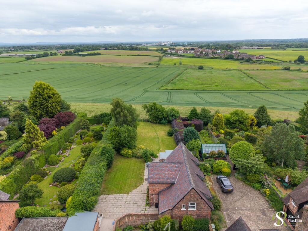 Southbank, Great Budworth, CW9 photo 2
