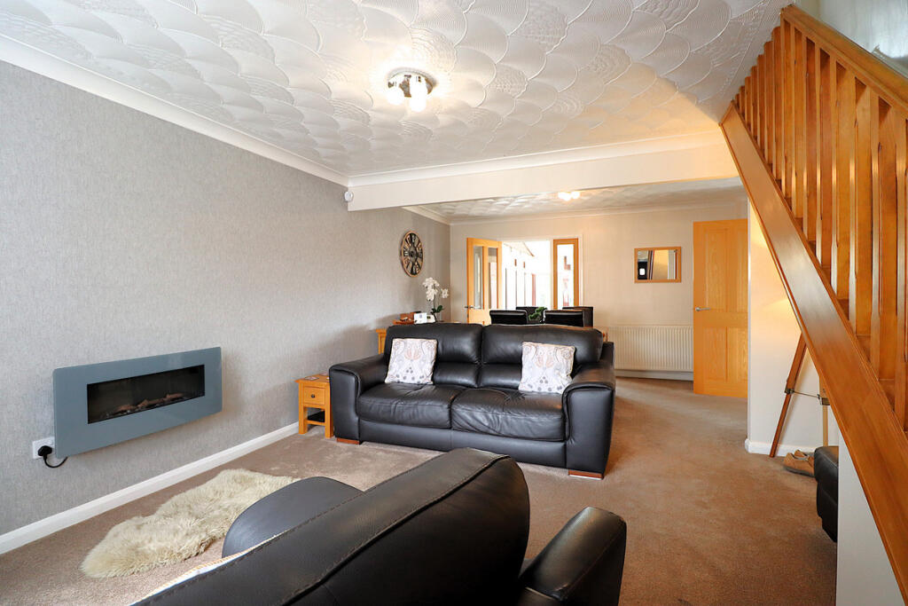 Pine Hall Drive, Monk Bretton Barnsley, S71 photo 4
