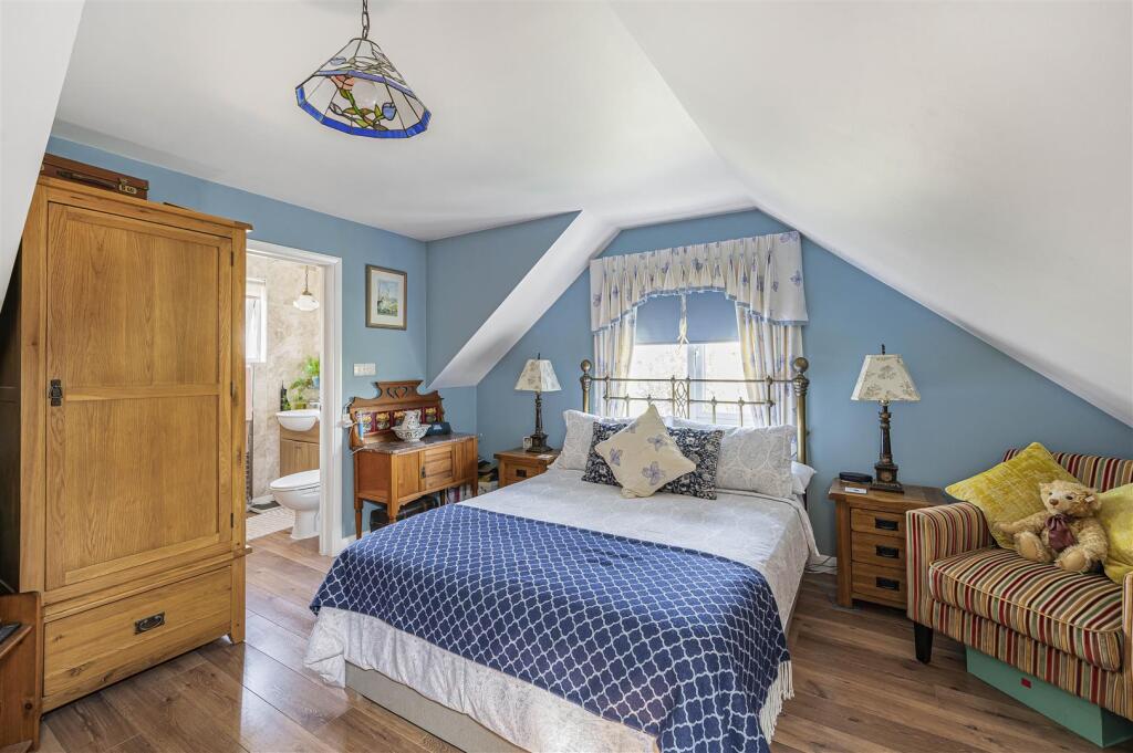 House in Lewes, Newhaven - View 4