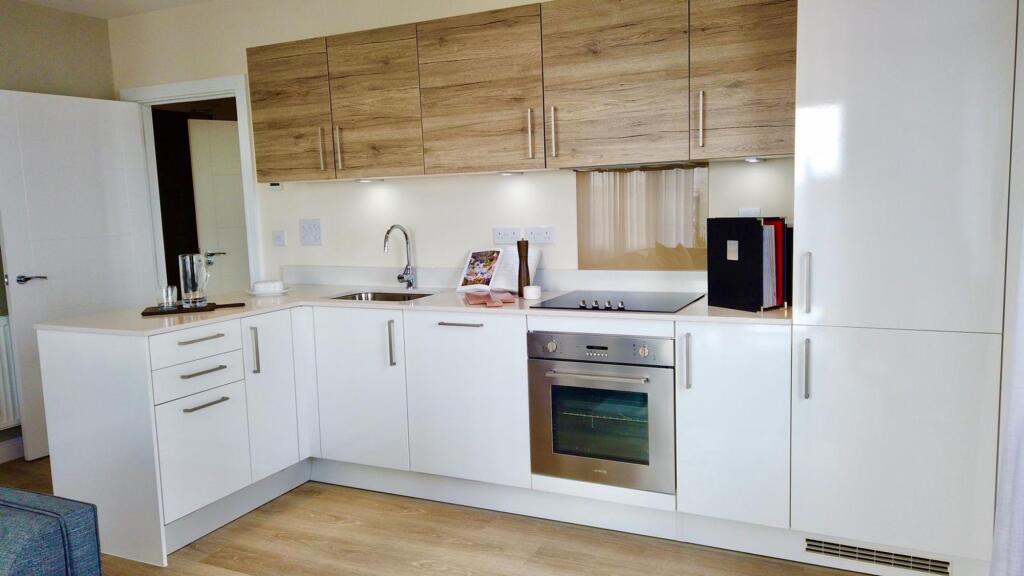 Apartment in Rochester - View 3