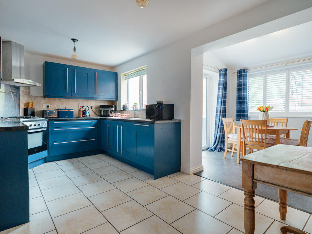 Tay Avenue, Worcester, Worcestershire - View 2
