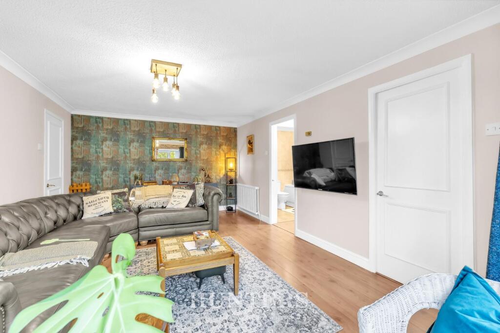 Apartment in Rochdale, Greater Manchester - View 5