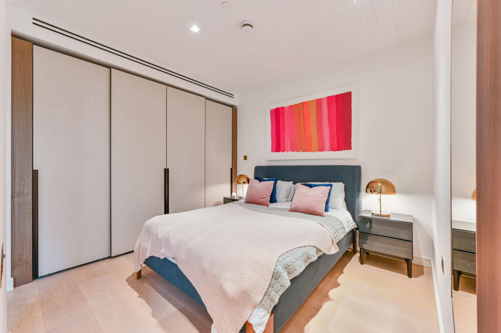 Apartment in London - View 4