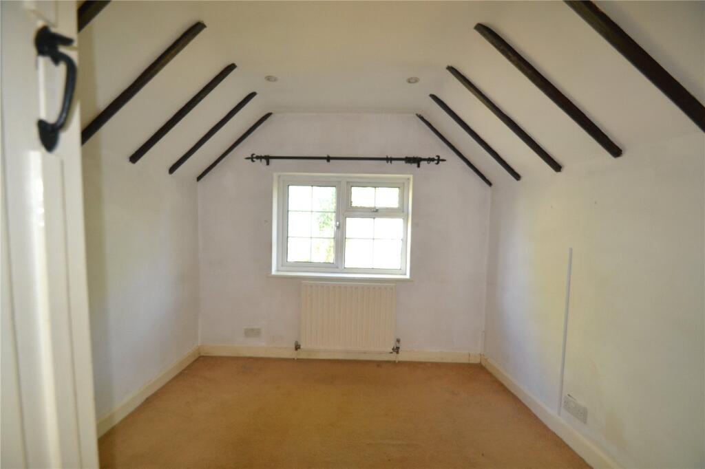 House in North Marston - View 5