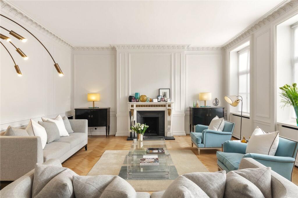 Main image of property: Mansfield Street, London, W1G