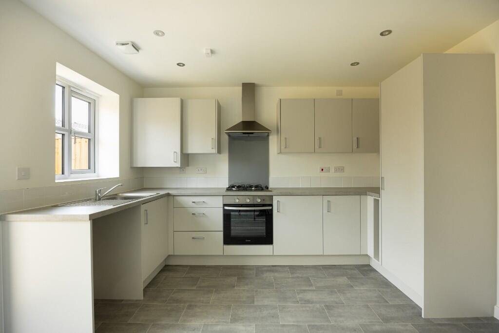 Kirkham Preston , Preston, PR4 2DZ - View 6