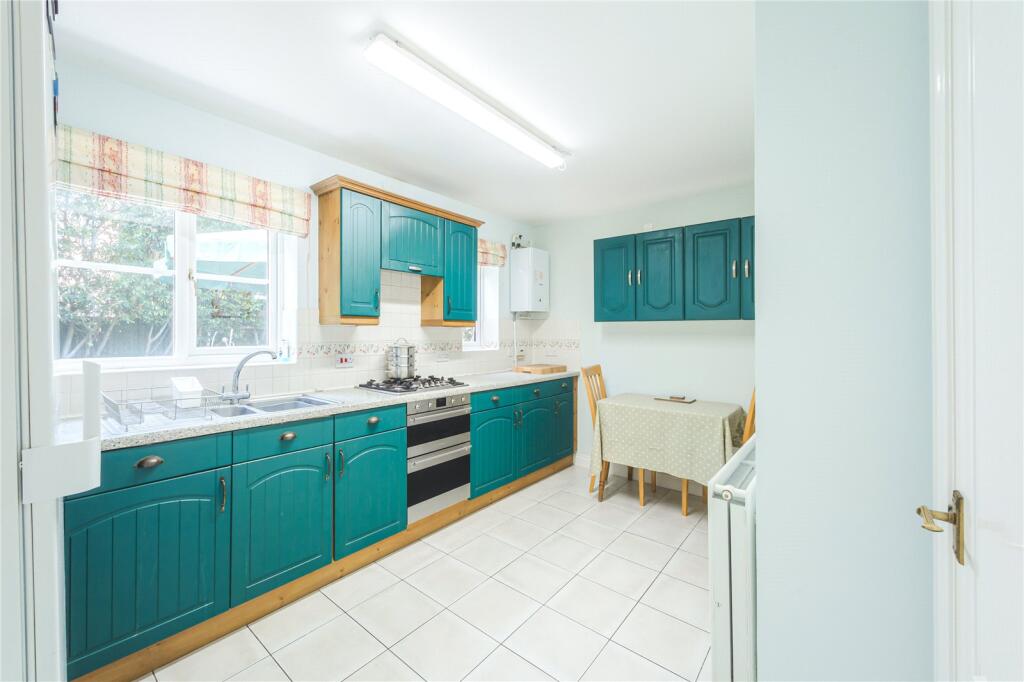 House in Swindon, Greenmeadow, Haydon Wick - View 3