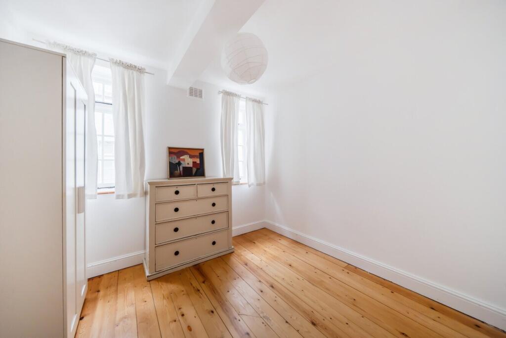 Apartment in London - View 3