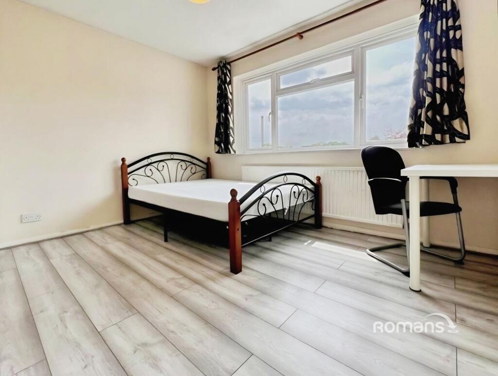 House in Southall - View 4