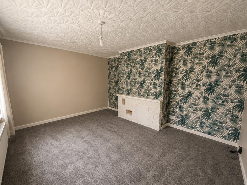 Newill Close, West Bowling, Bradford, BD5 photo 2