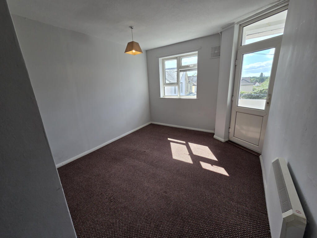 Apartment in Portsmouth - More