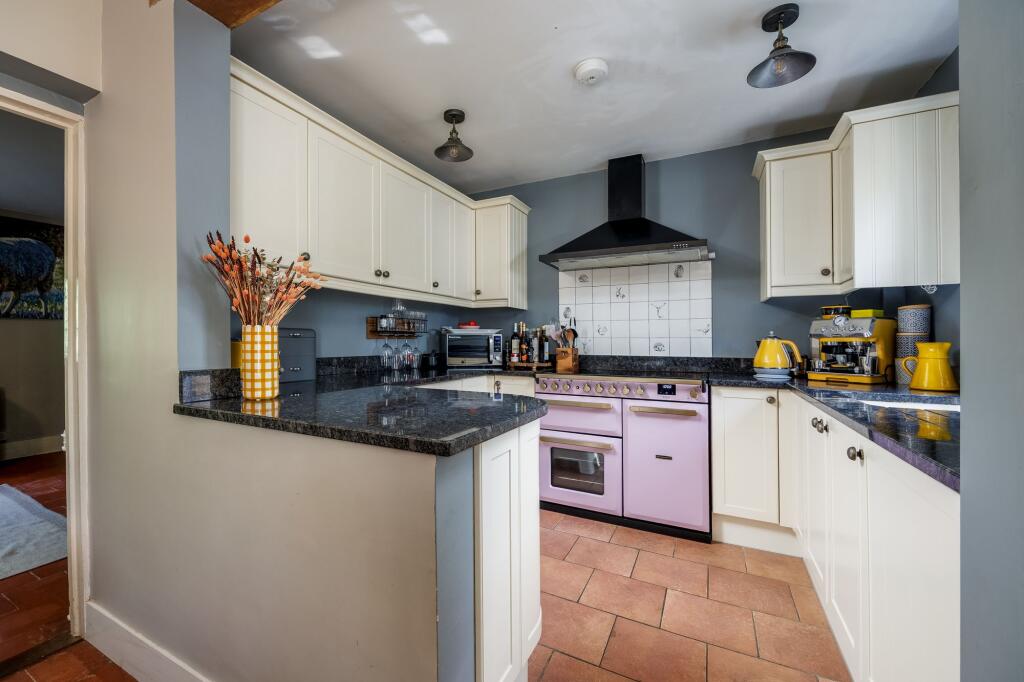 House in Tonbridge - View 5