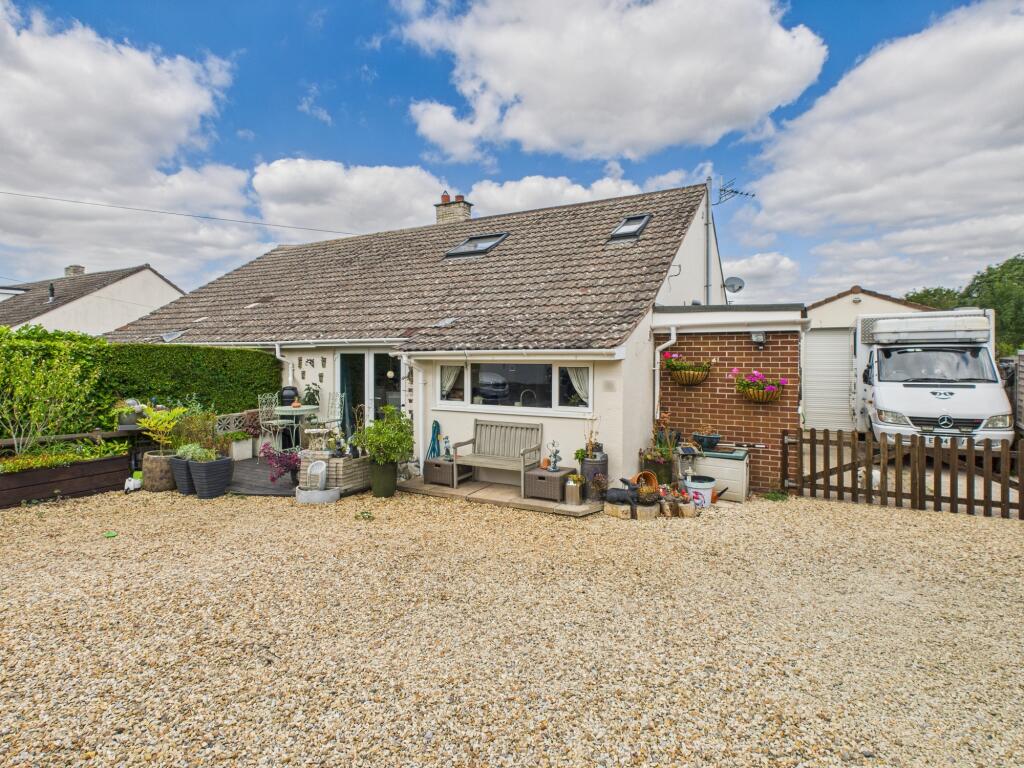 3-bed bungalow on Mortimer Close, Woolavington, Bridgwater, £395,000