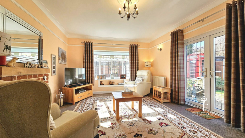 Village Way, Kirby Cross, Frinton-on-Sea photo 4