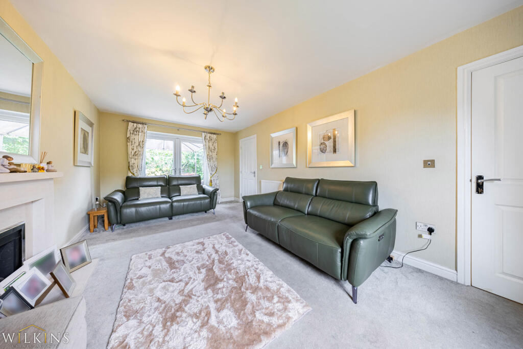 House in Tamworth, Staffordshire - View 5