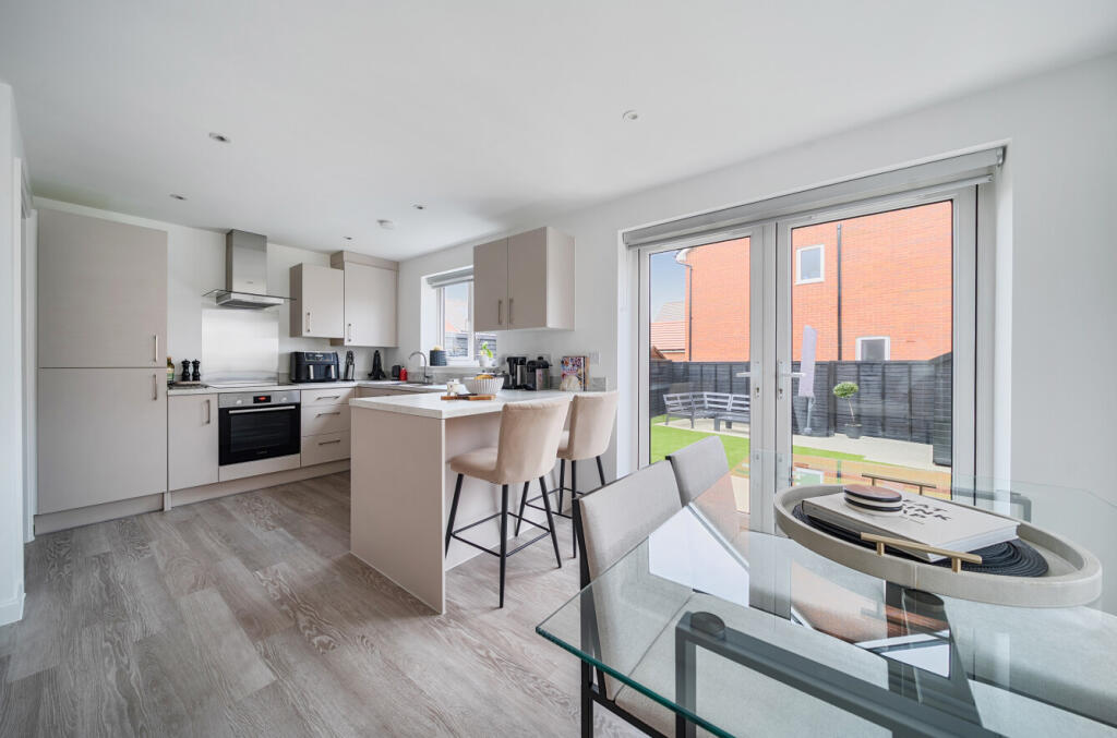 Crookham Mews, Binfield, Bracknell, Berkshire, RG42 photo 4