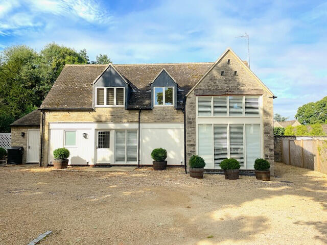 Main image of property: Roundtown, Aynho, Oxfordshire/Northamptonshire border, OX17