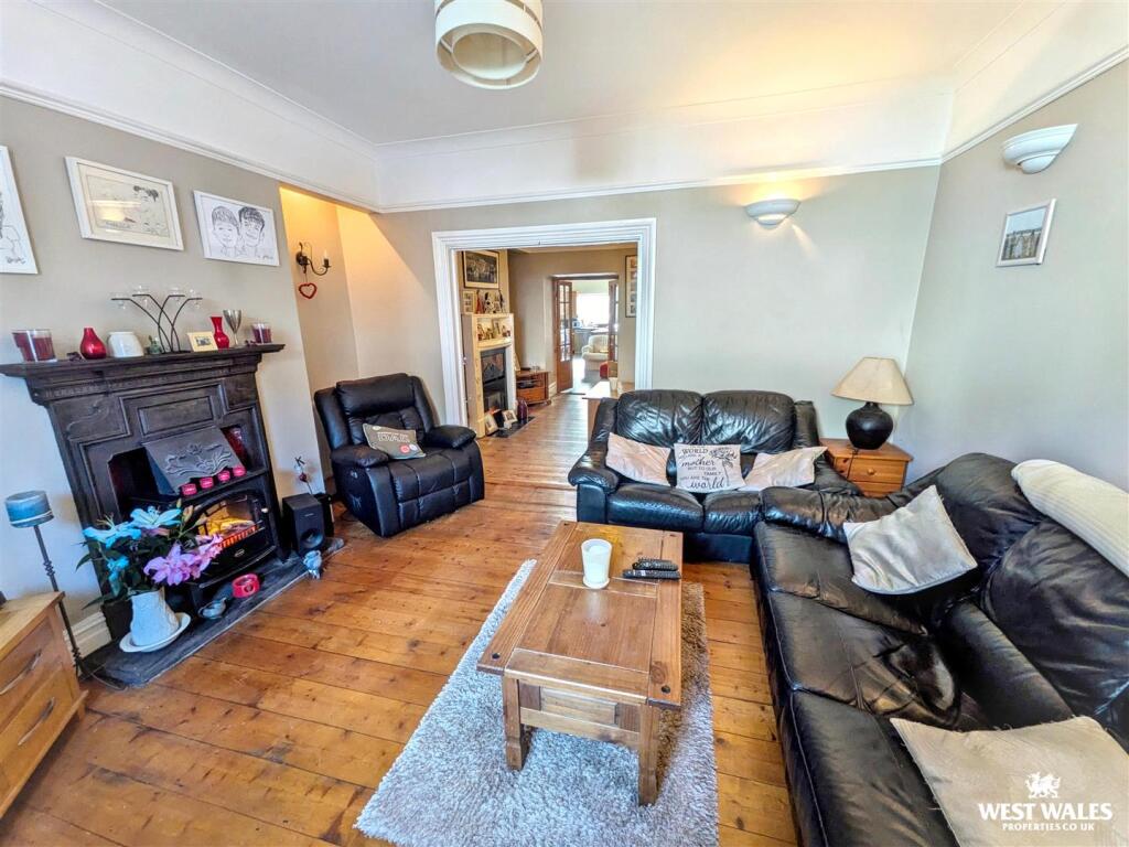 House in Swansea - View 4