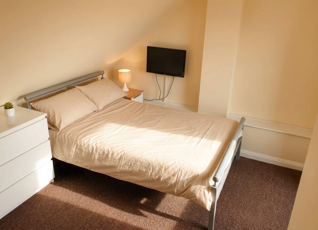 House in Nottingham - View 5