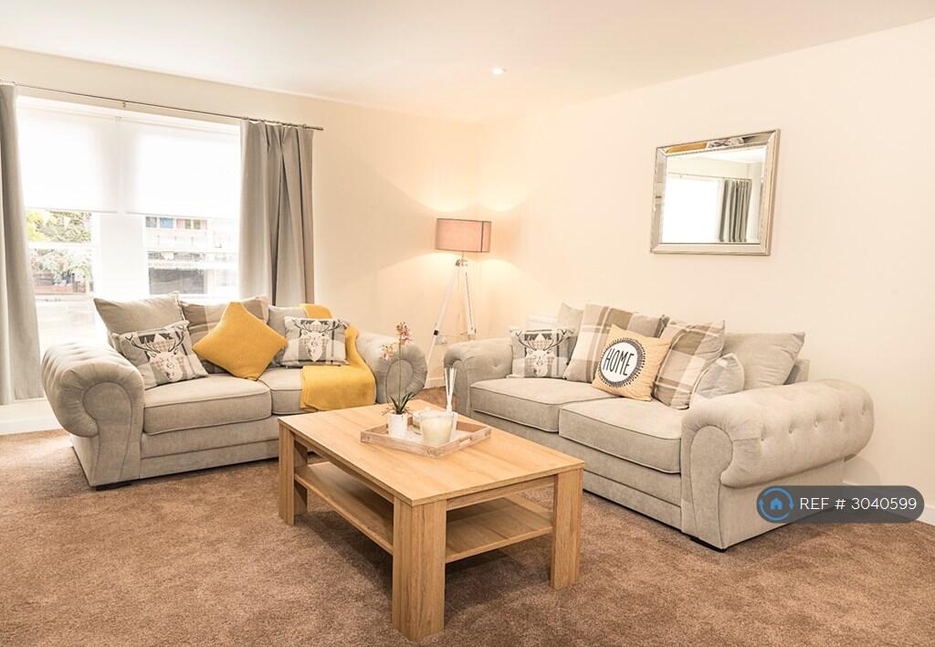 Apartment in Edinburgh - View 4