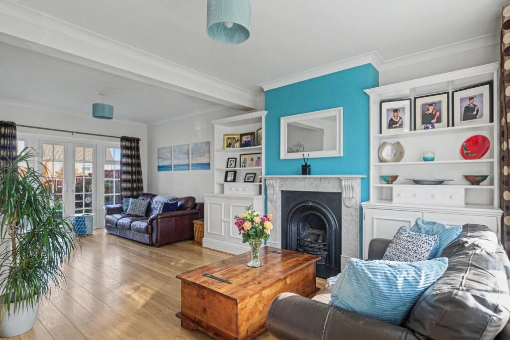 Britten Crescent, Great Baddow, Chelmsford, CM2 - View 6
