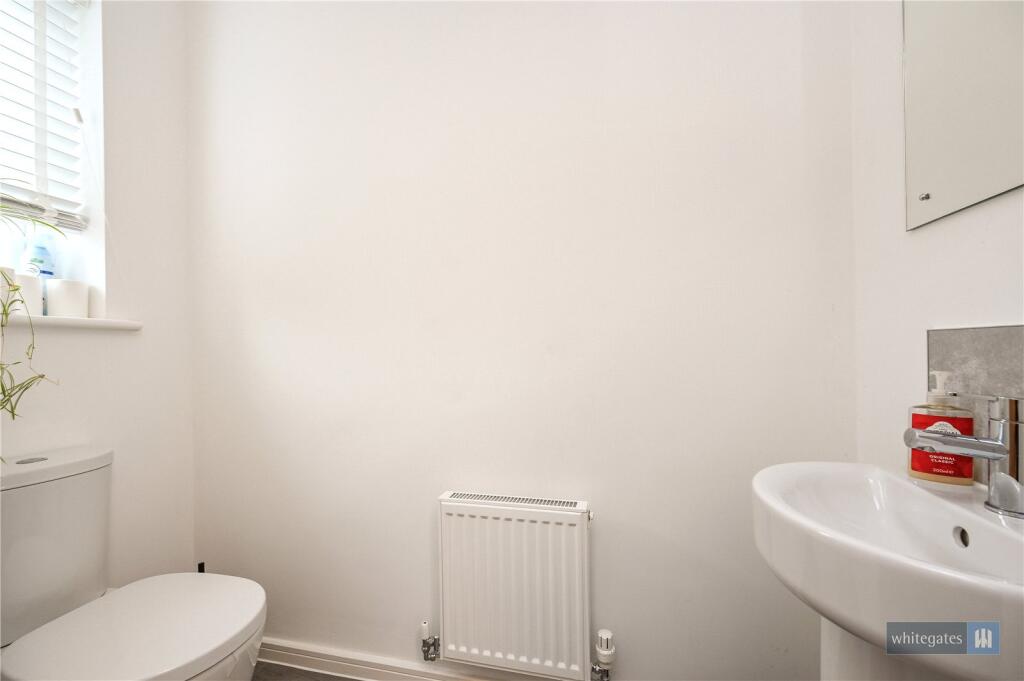 House in Knowsley, Liverpool City Region - View 5