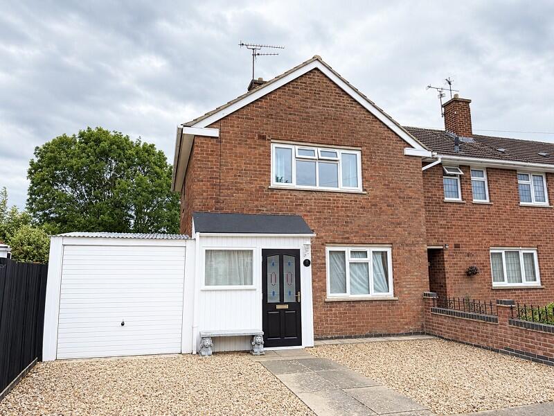 Main image of property: Queens Road, Blaby, Leicester, Leicestershire. LE8 4EH
