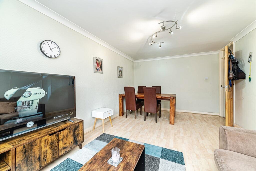 Apartment in Reading - More