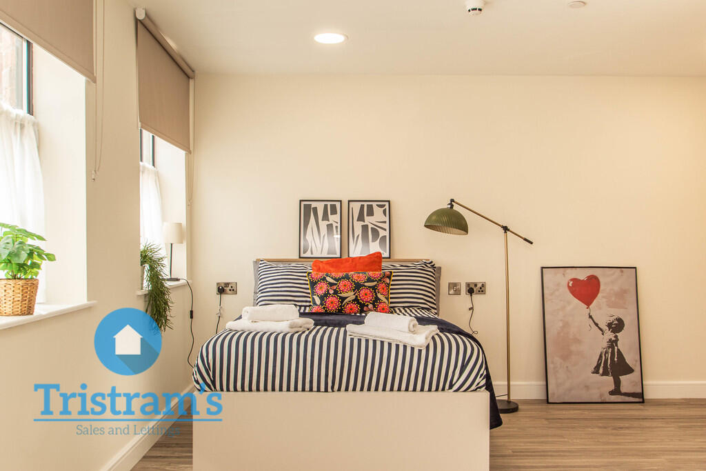Apartment in Nottingham, Hockley, St Ann's - View 5