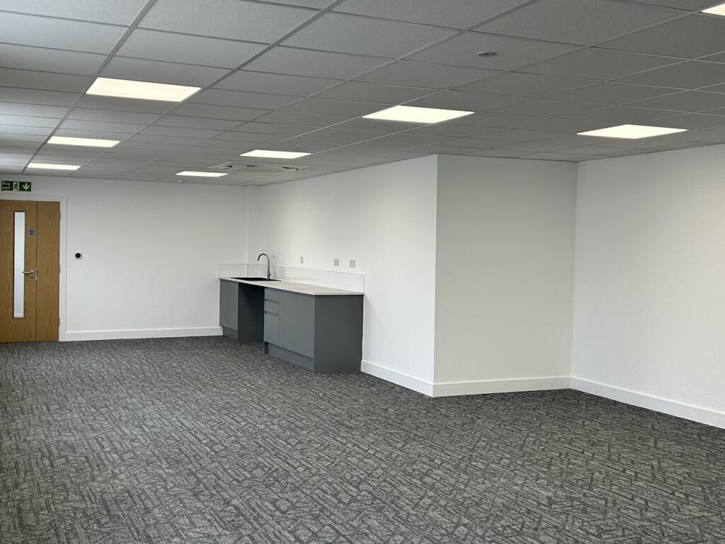 Additional image 4 of First Floor, Highlands House, Highlands Road, Solihull, B90 4ND