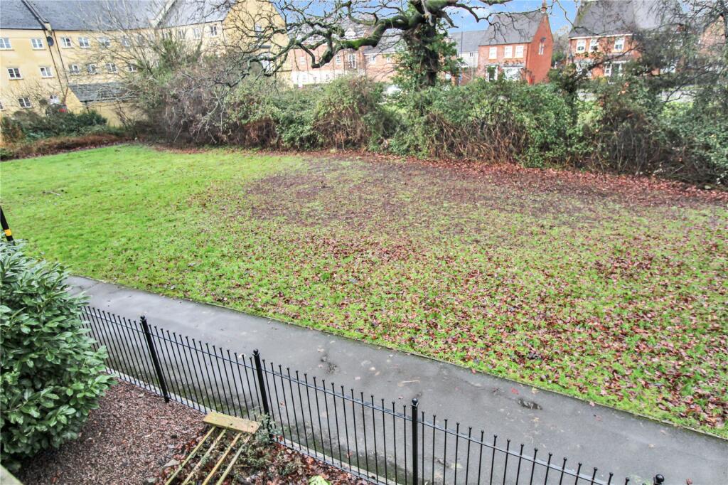 Zakopane Road, Haydon End, Swindon, Wiltshire, SN25 - View 6