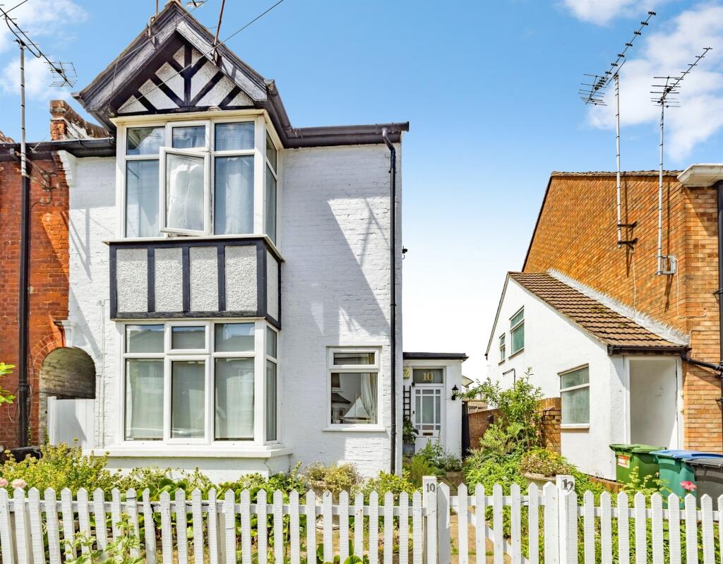 Main image of property: Clifton Road, Watford