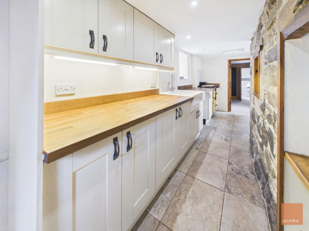 10, Goonown, St Agnes- A charming character cottage with no onward chain photo 2