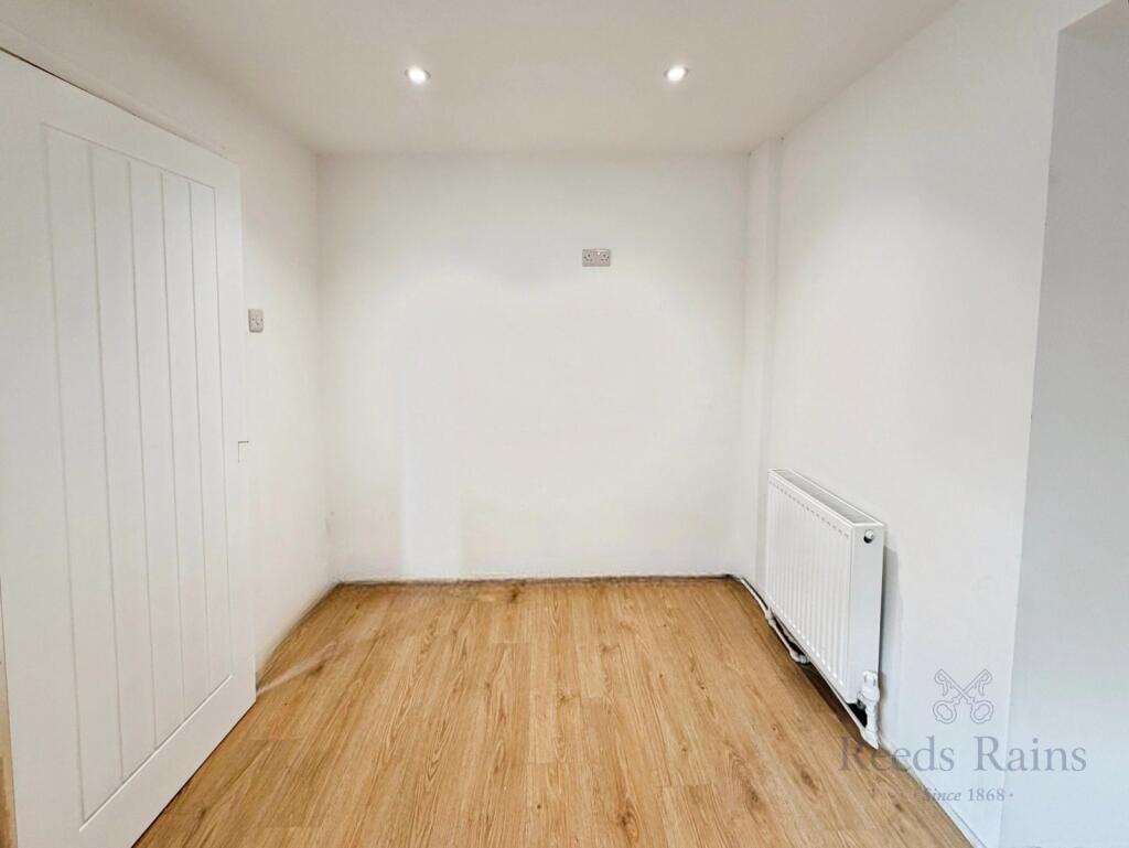 South Cross Street, Consett, Durham, DH8 - View 6