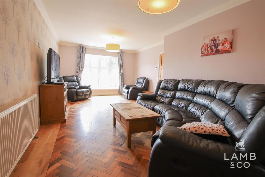 Clacton Road, St. Osyth photo 4