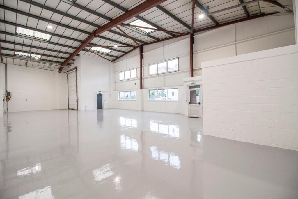 Unit 11 Barratt Way (2)