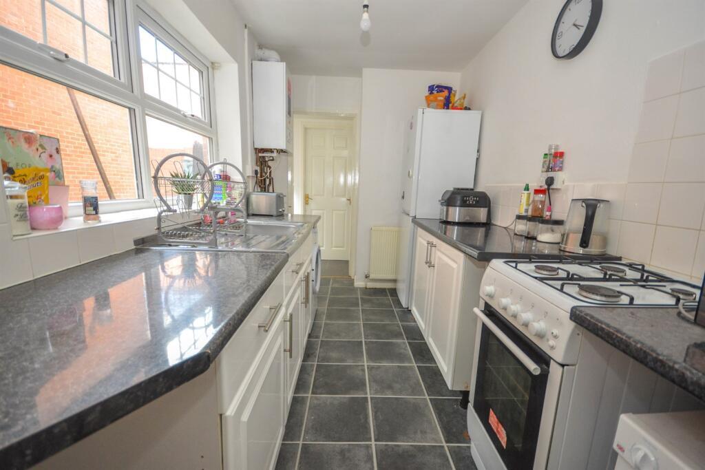 Apartment in Newcastle upon Tyne - View 4