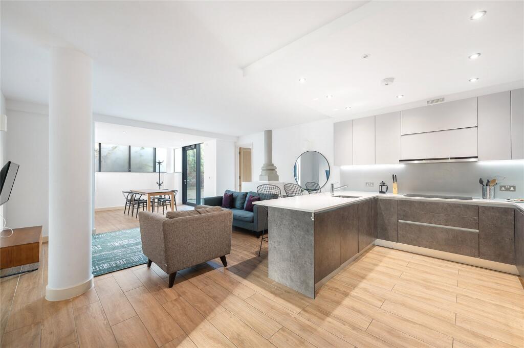 Main image of property: St Georges Apartments, 368 High Street, Brentford, TW8