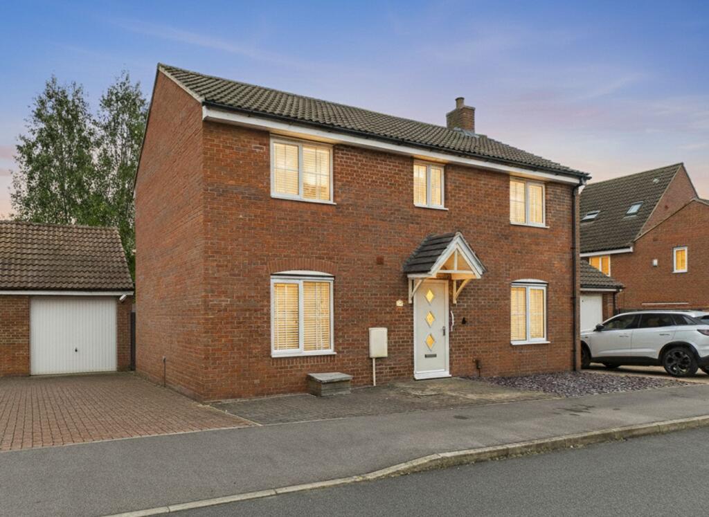 Main image of property: Stonebridge Way, Calverton, Nottingham