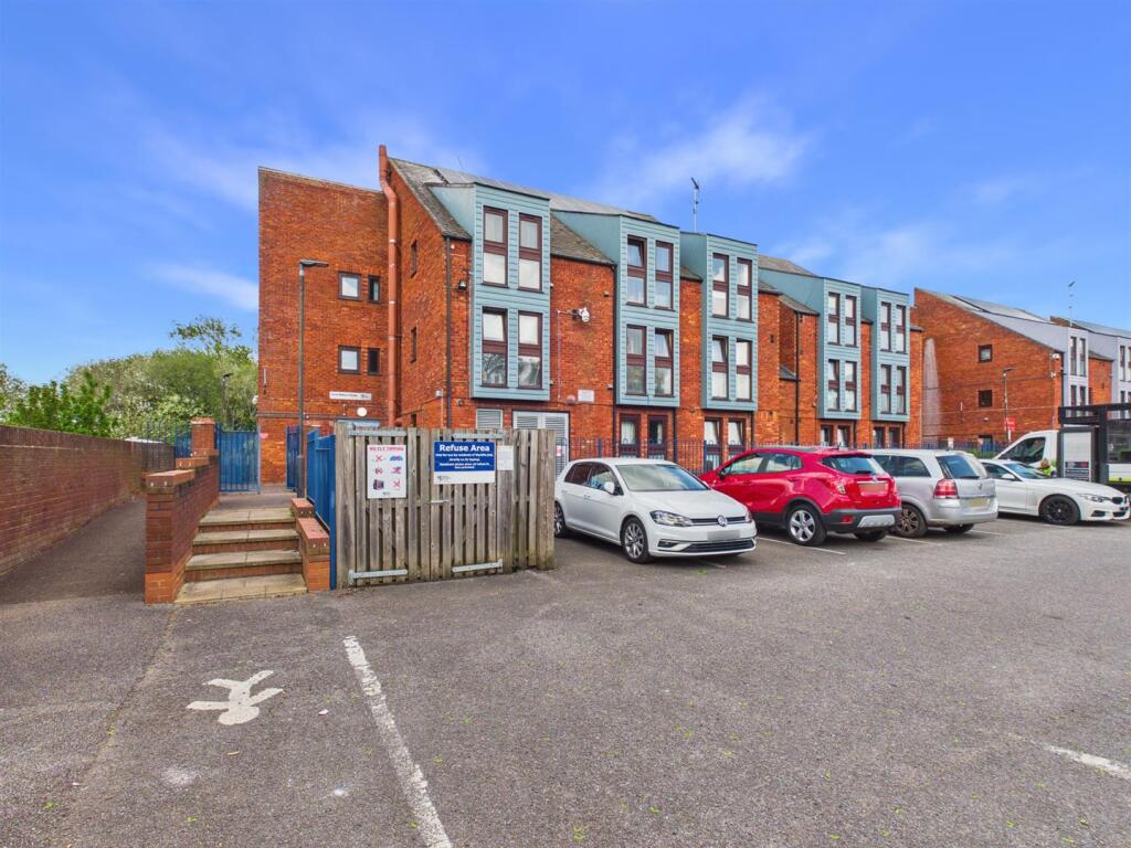 Main image of property: Wycliffe End, Aylesbury, Buckinghamshire