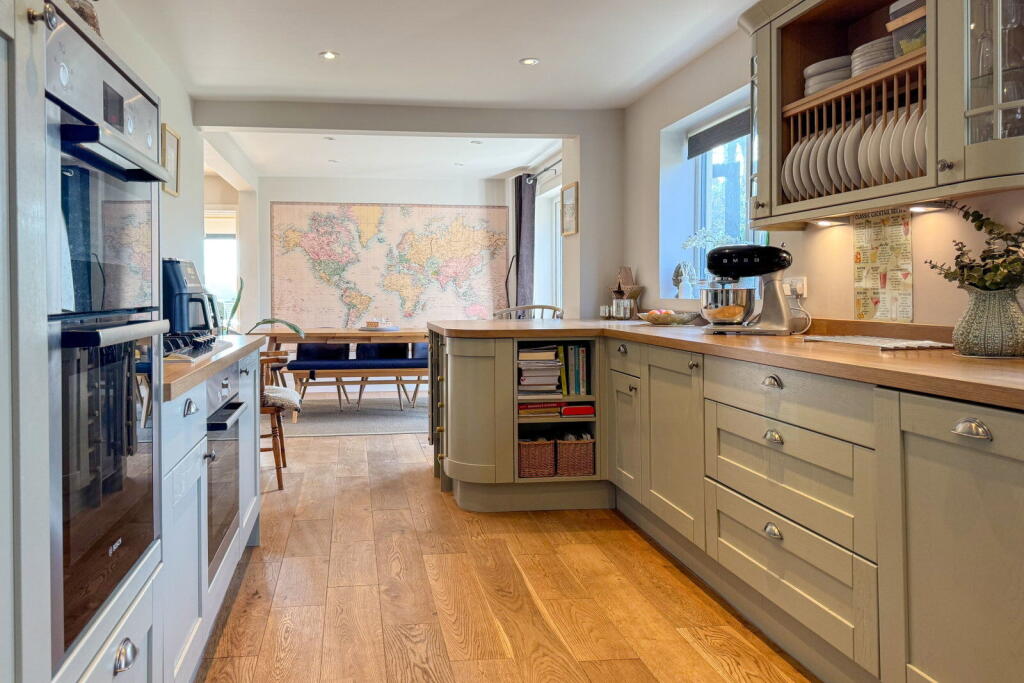 House in Alresford, New Alresford - View 5