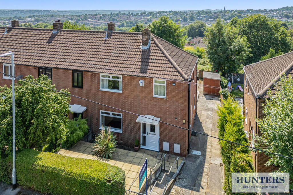 Main image of property: Silk Mill Close, Leeds