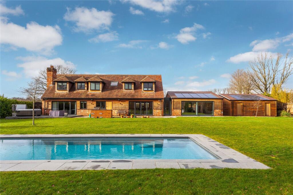 Main image of property: West End, Waltham St. Lawrence, Berkshire, RG10