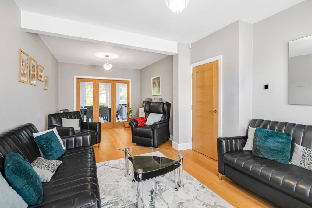 House in London - View 4