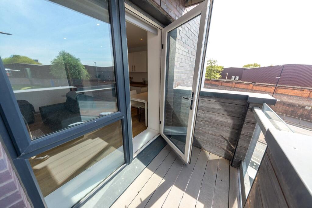 Apartment in Manchester - View 4