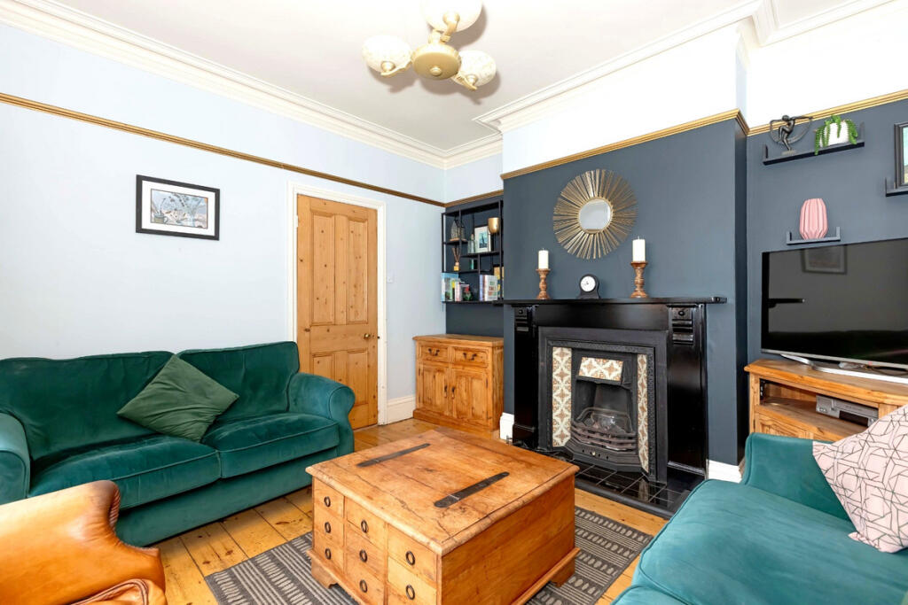 Victoria Road, Shoreham-by-Sea, BN43 - View 5