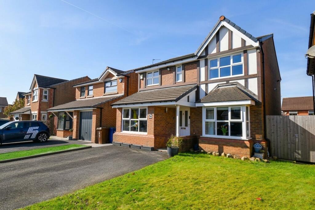 Main image of property: Bank House Close, Tyldesley, M29