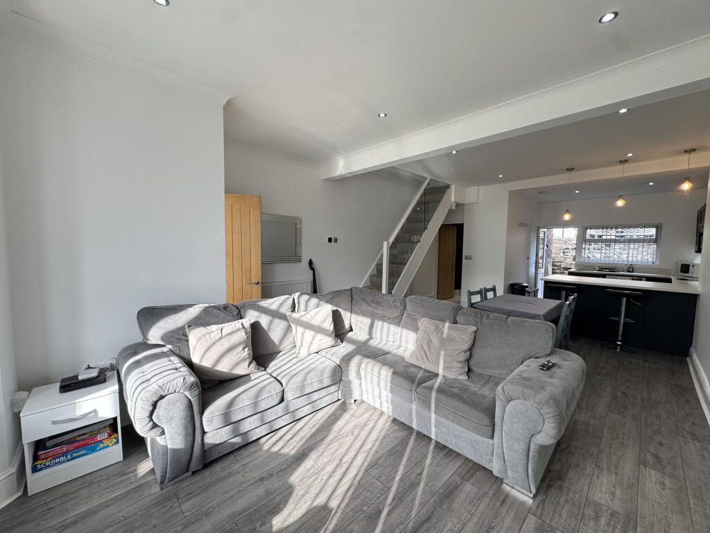 House in Cardiff - View 4