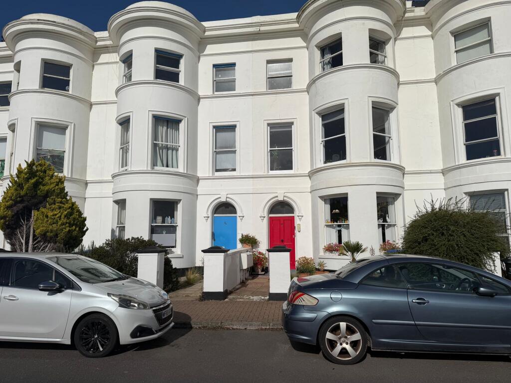 Main image of property: South Terrace, Littlehampton, BN17